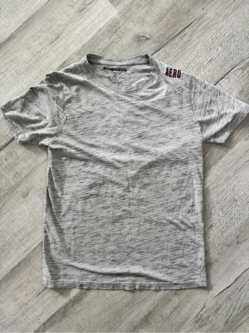 Aeropostale women Heather Gray Crew Neck T-Shirt size M. 003